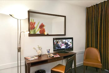 Hotel The Originals Paris Est Golf (ex Qualys-Hotel)