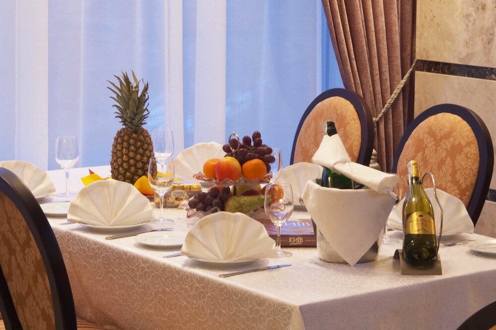Hotel Ukraine, Kiev Hotel Ukraine, Kiev