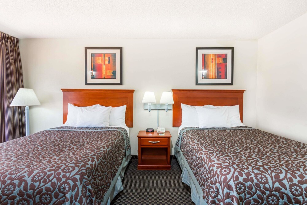 Days Inn By Wyndham Charlottesville University Area
