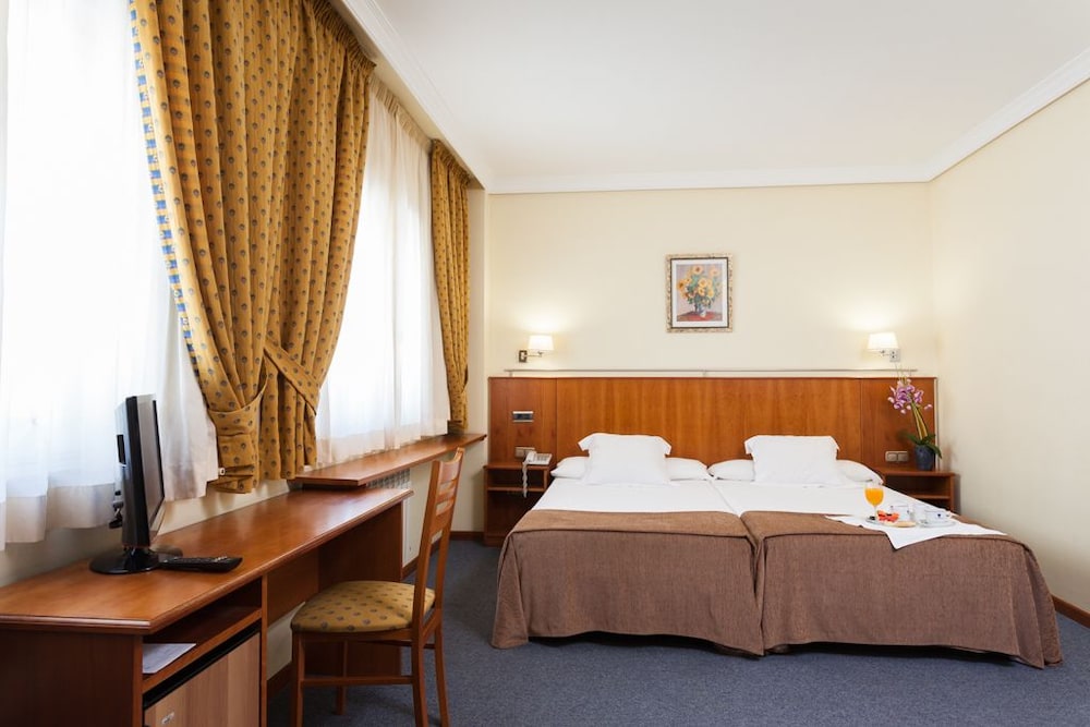 Hotel Ciudad de Compostela, Santiago de Compostela Hotel Ciudad de Compostela, Santiago de Compostela