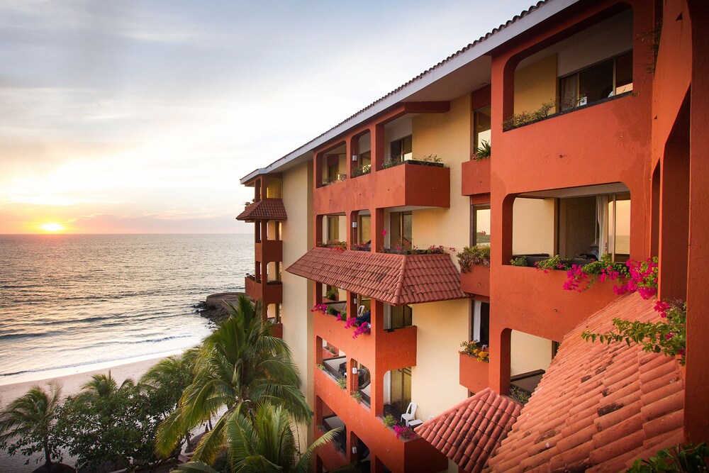 Luna Palace Hotel and Suites, Mazatlán Luna Palace Hotel and Suites, Mazatlán
