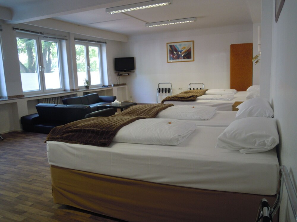 CENTRAL Hotel Düsseldorf, Dusseldorf CENTRAL Hotel Düsseldorf, Dusseldorf