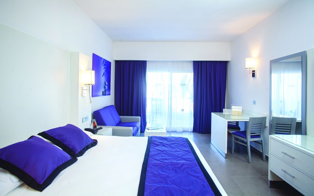 Riu Palace Macao â?? Adults Only All Inclusive, Punta Cana Riu Palace Macao â?? Adults Only All Inclusive, Punta Cana