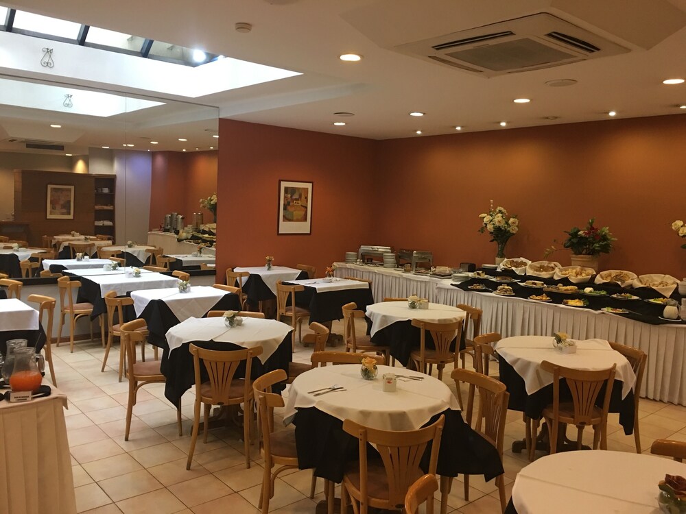 Crystal Palace Hotel, Montevideo Crystal Palace Hotel, Montevideo