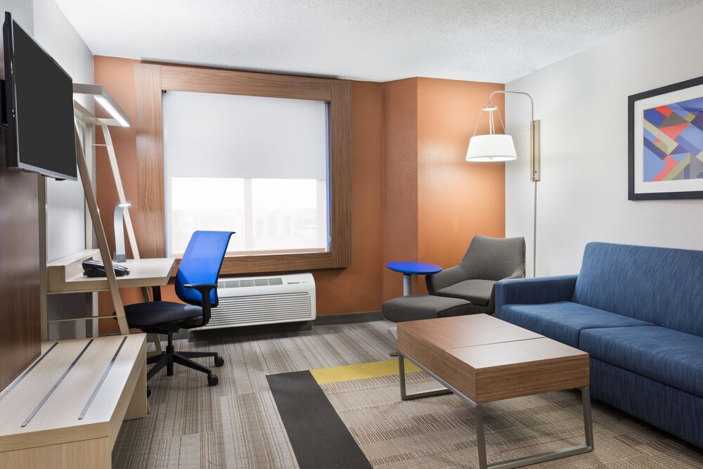 Holiday Inn Express & Suites Nearest Universal Orlando, Orlando Holiday Inn Express & Suites Nearest Universal Orlando, Orlando