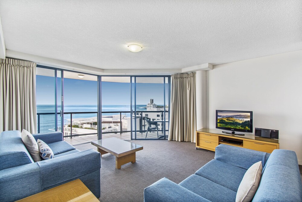 Mantra Mooloolaba Beach, Sunshine Coast Mantra Mooloolaba Beach, Sunshine Coast
