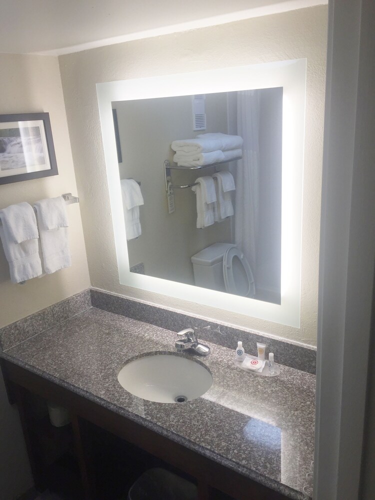 Comfort Inn & Suites Airport, Little Rock Comfort Inn & Suites Airport, Little Rock