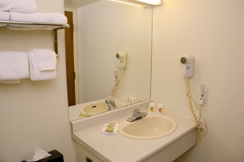 Super 8 by Wyndham North Bay, North Bay Super 8 by Wyndham North Bay, North Bay