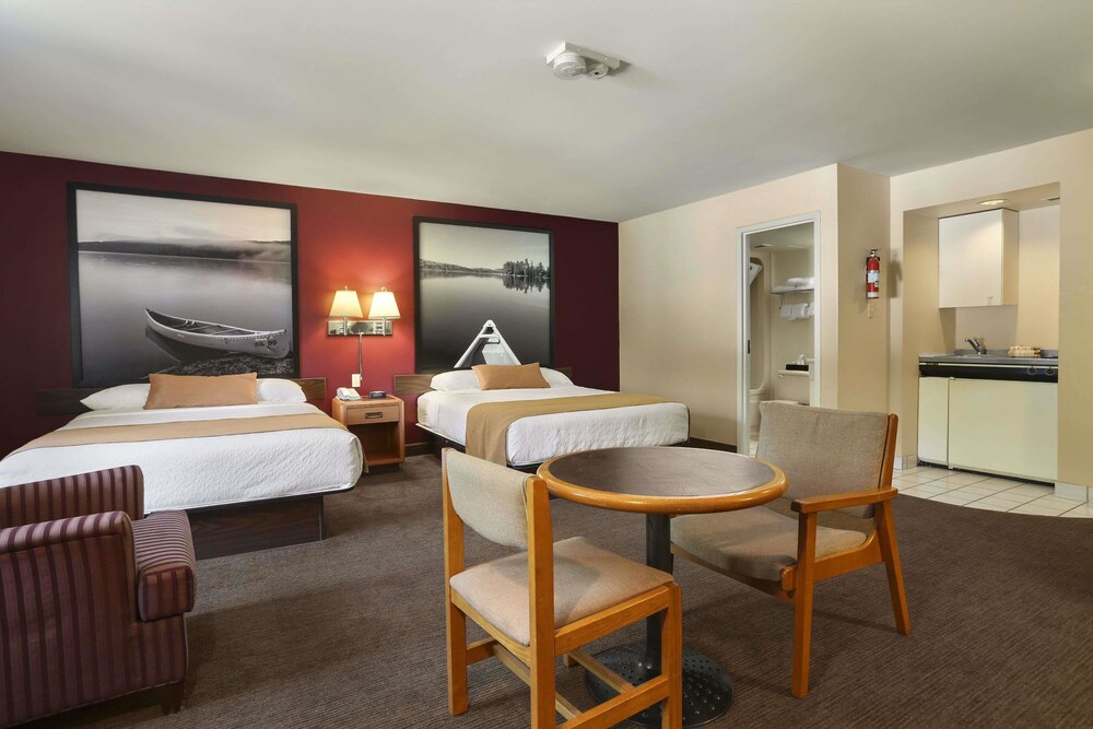 Super 8 by Wyndham North Bay, North Bay Super 8 by Wyndham North Bay, North Bay