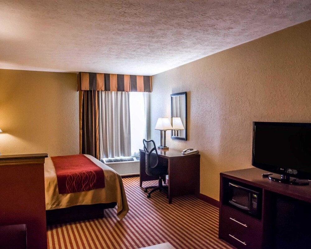 Comfort Inn & Suites Eastgate, Cincinnati Comfort Inn & Suites Eastgate, Cincinnati