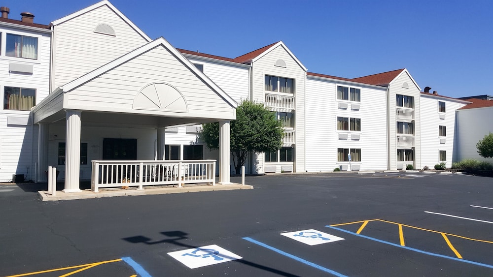 Motel 6 Maryland Heights, MO, Saint Louis Motel 6 Maryland Heights, MO, Saint Louis