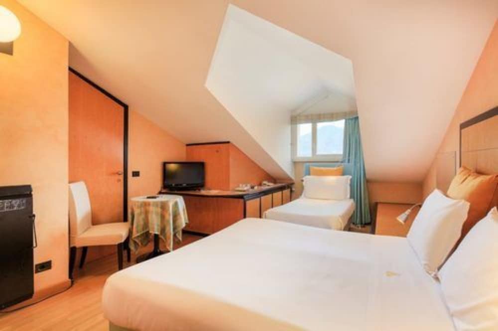 Hotel Ancora, Lake Maggiore Hotel Ancora, Lake Maggiore