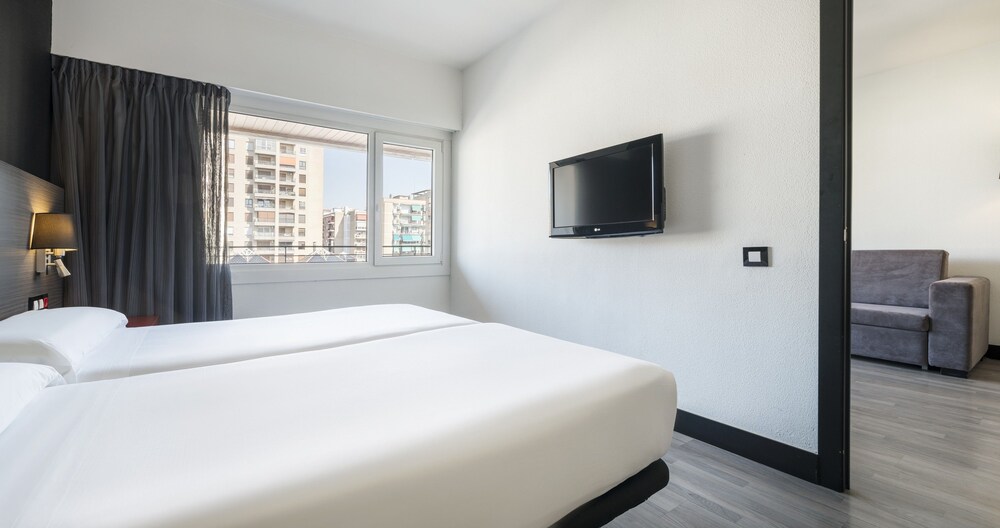 Hotel ILUNION Romareda, Zaragoza Hotel ILUNION Romareda, Zaragoza