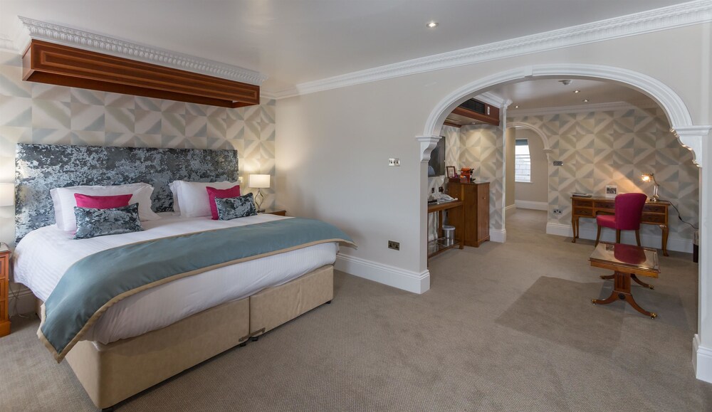 Best Western Moores Central Hotel, Channel Islands Best Western Moores Central Hotel, Channel Islands