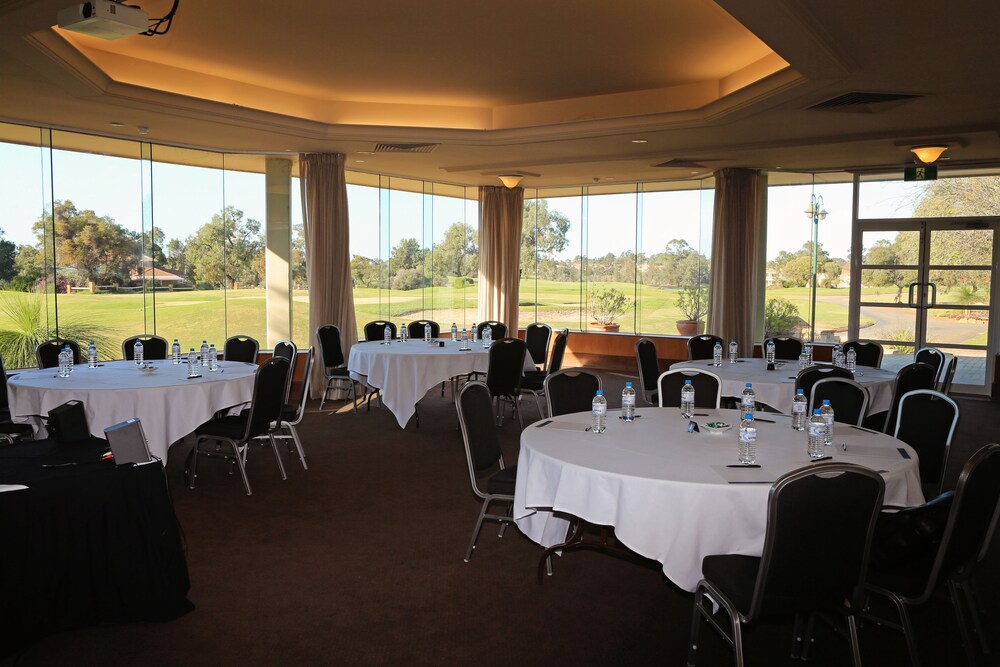 Novotel Swan Valley Vines Resort, Perth Novotel Swan Valley Vines Resort, Perth