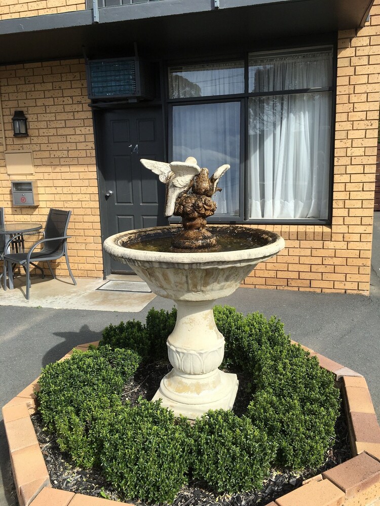 Avondel Motor Inn, Benalla, Victoria Avondel Motor Inn, Benalla, Victoria