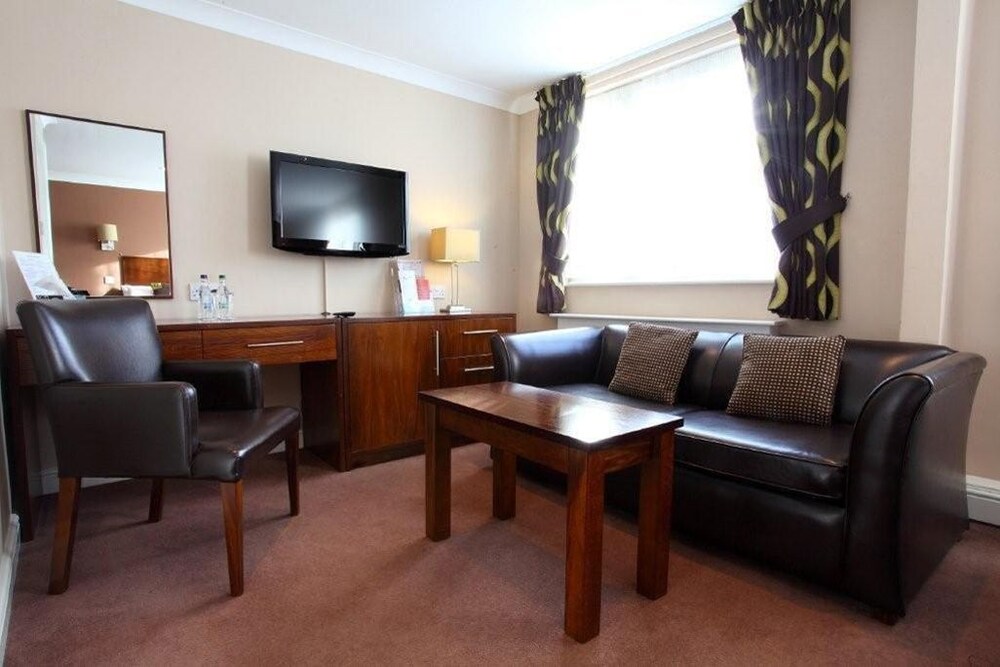 The Dolphin SA1 Hotel, Swansea The Dolphin SA1 Hotel, Swansea