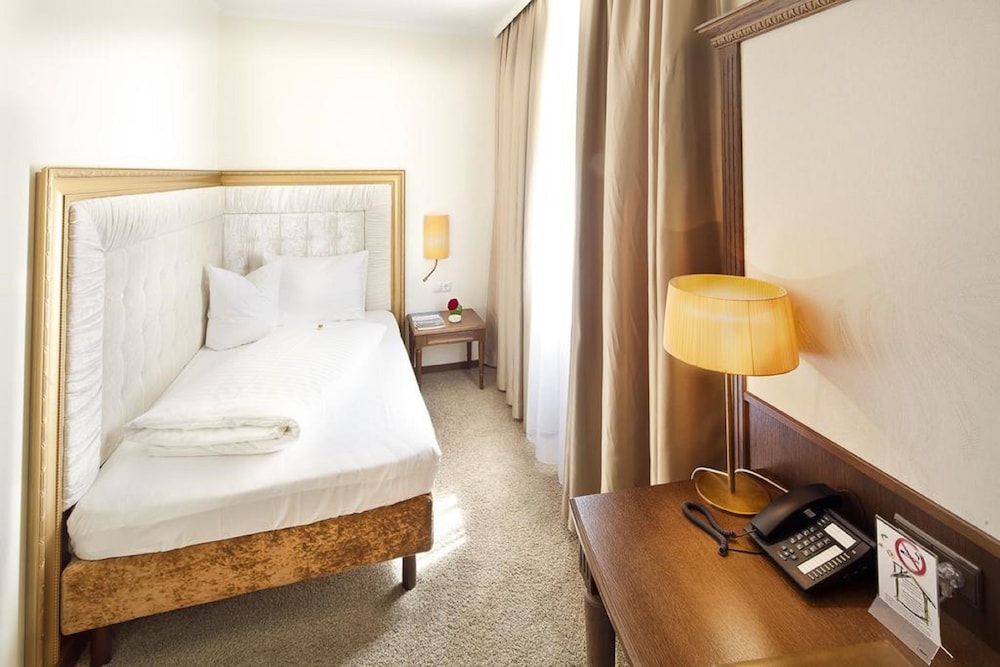 Best Western Plus Hotel Goldener Adler, Innsbruck Best Western Plus Hotel Goldener Adler, Innsbruck