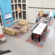 德克薩斯歐文溫德姆山楂套房飯店