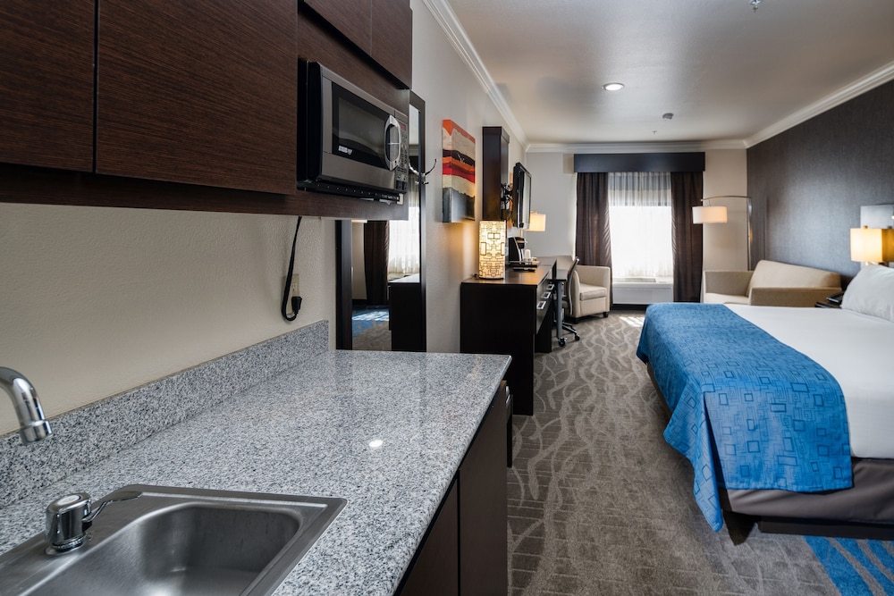 Holiday Inn Express & Suites Santa Clara, Santa Clara Holiday Inn Express & Suites Santa Clara, Santa Clara