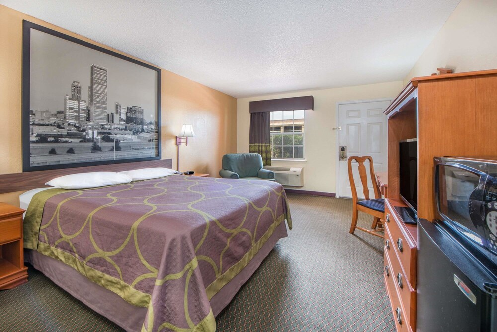 Super 8 by Wyndham Tulsa/Arpt/St Fairgrounds, Tulsa Super 8 by Wyndham Tulsa/Arpt/St Fairgrounds, Tulsa