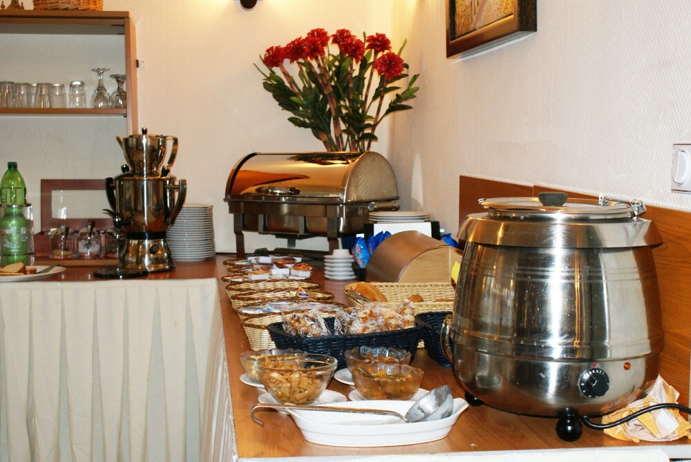 Bahn Hotel, Dusseldorf Bahn Hotel, Dusseldorf