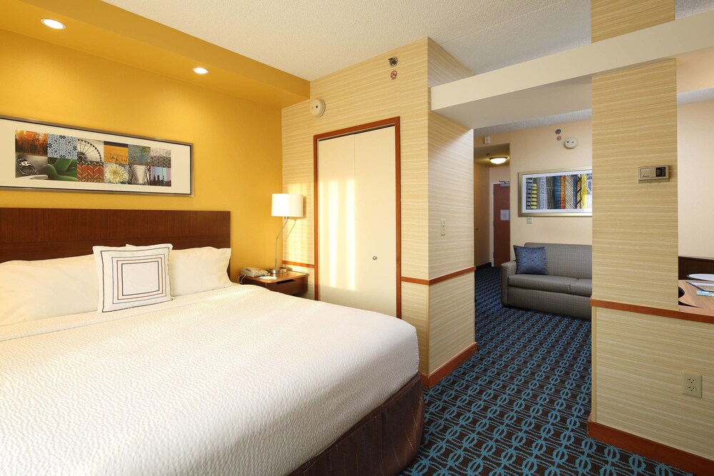 Fairfield Inn & Suites Newark Liberty International Airport Fairfield Inn & Suites Newark Liberty International Airport