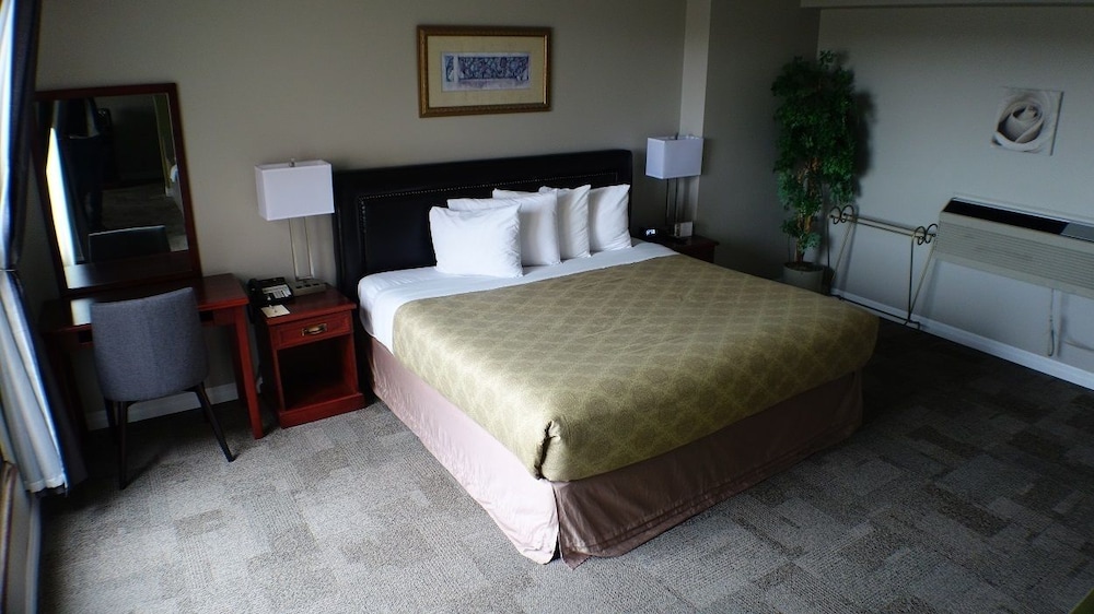 The Peninsula Inn, Niagara Falls The Peninsula Inn, Niagara Falls