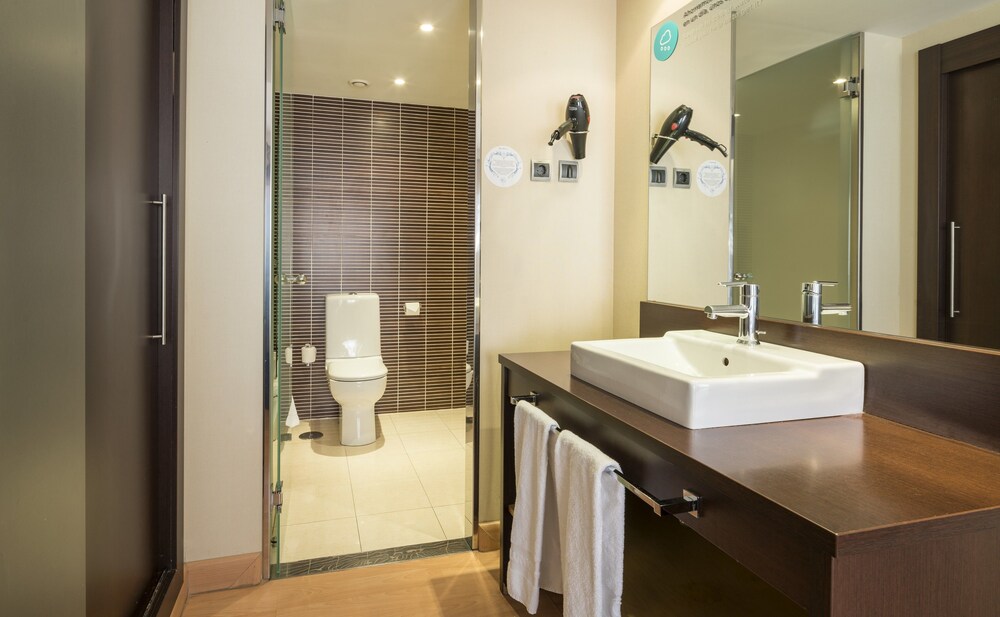 Hotel ILUNION Suites Madrid, Madrid Hotel ILUNION Suites Madrid, Madrid