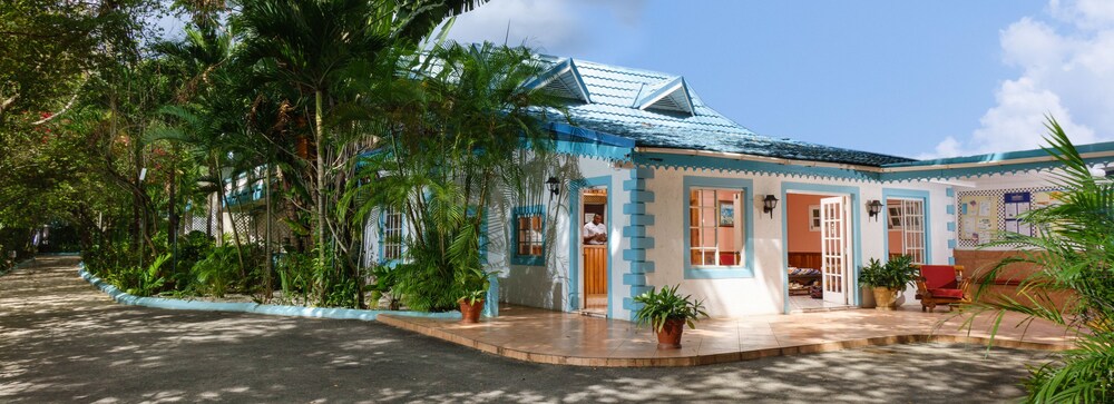 Legends Beach Resort, Negril Legends Beach Resort, Negril