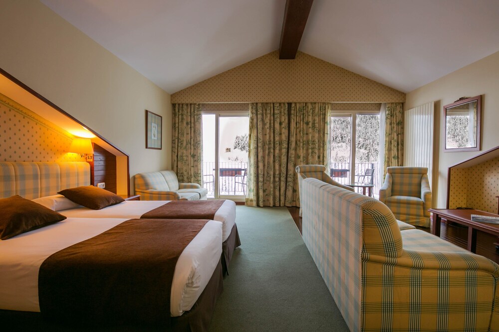 Hotel Piolets Soldeu Centre, Andorra la Vella Hotel Piolets Soldeu Centre, Andorra la Vella
