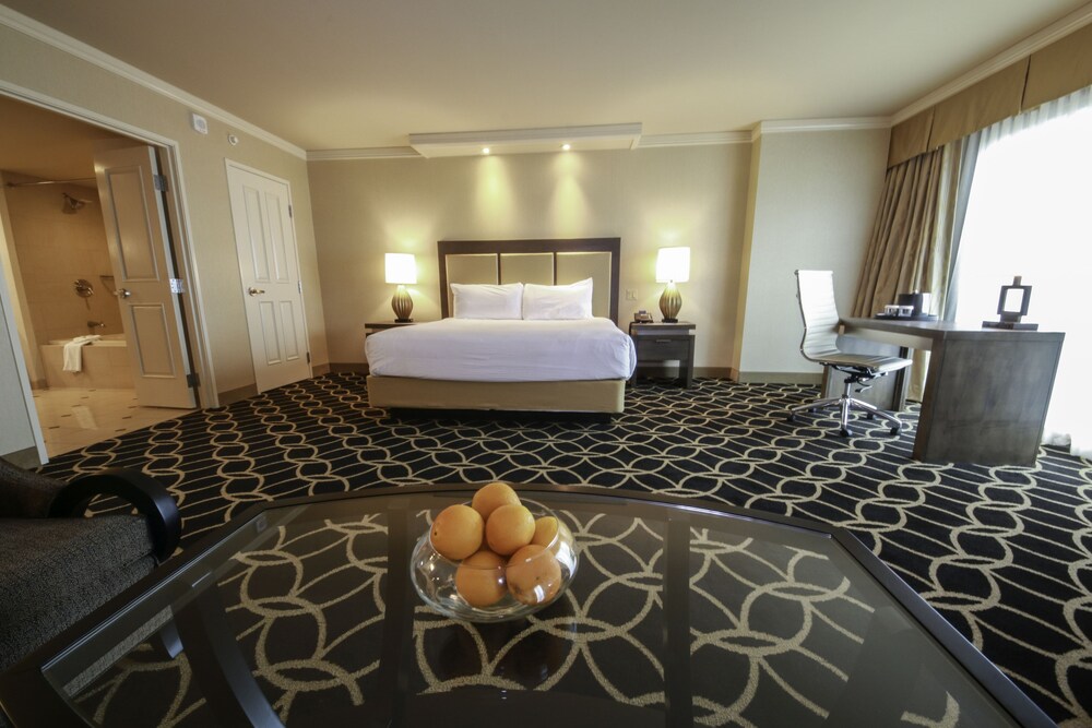 Hollywood Casino & Hotel St. Louis, Saint Louis Hollywood Casino & Hotel St. Louis, Saint Louis