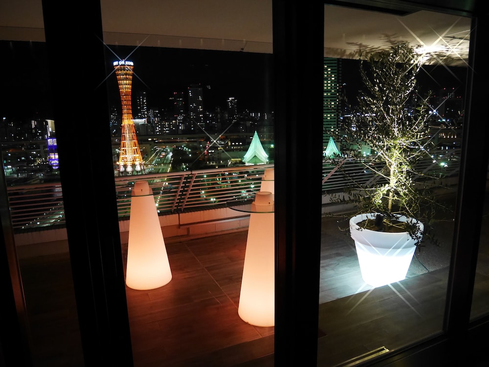 Kobe Meriken Park Oriental Hotel