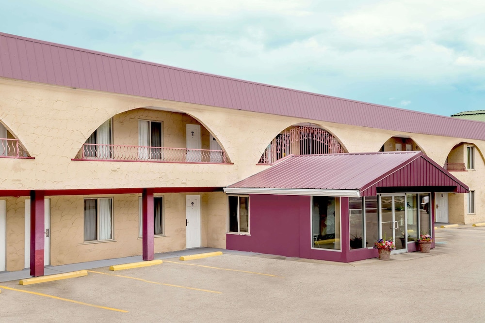 Howard Johnson by Wyndham Downtown Kamloops, Kamloops Howard Johnson by Wyndham Downtown Kamloops, Kamloops