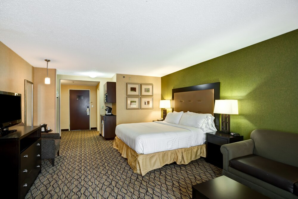 Holiday Inn Express Hotel & Suites Christiansburg, Christiansburg Holiday Inn Express Hotel & Suites Christiansburg, Christiansburg