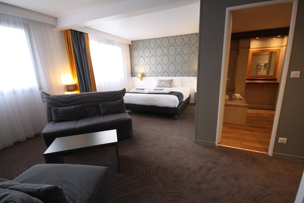 Kyriad Tours - Saint Pierre des Corps Gare, Tours Kyriad Tours - Saint Pierre des Corps Gare, Tours