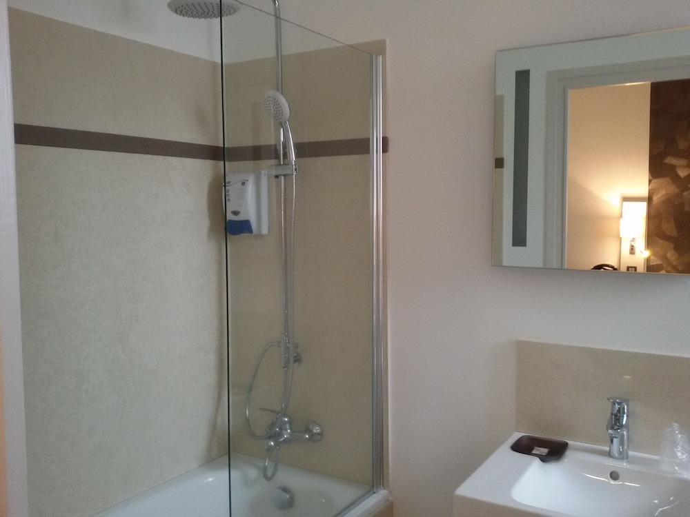 Hotel Albert Elisabeth, Clermont-Ferrand Hotel Albert Elisabeth, Clermont-Ferrand