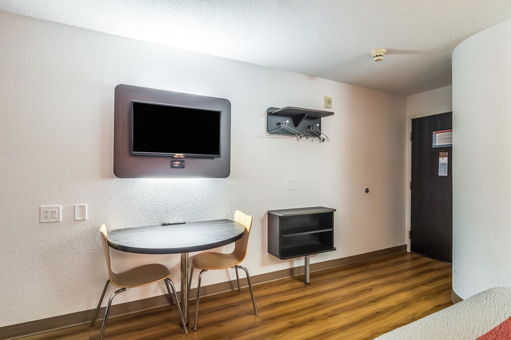 Motel 6 Harvey, IL, Chicago Motel 6 Harvey, IL, Chicago