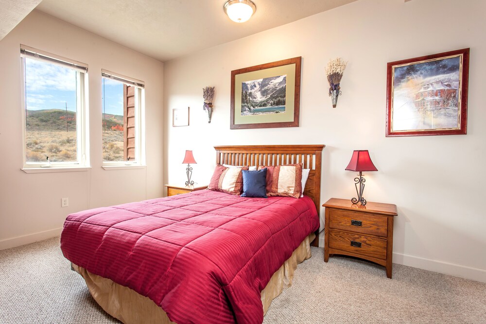 Crestview Condominiums by All Seasons Resort Lodging, Park City Crestview Condominiums by All Seasons Resort Lodging, Park City