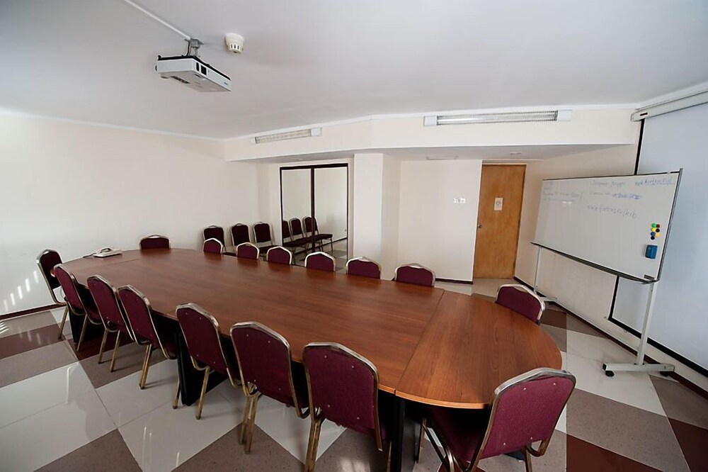 Acfes-Seiyo Hotel, Vladivostok Acfes-Seiyo Hotel, Vladivostok