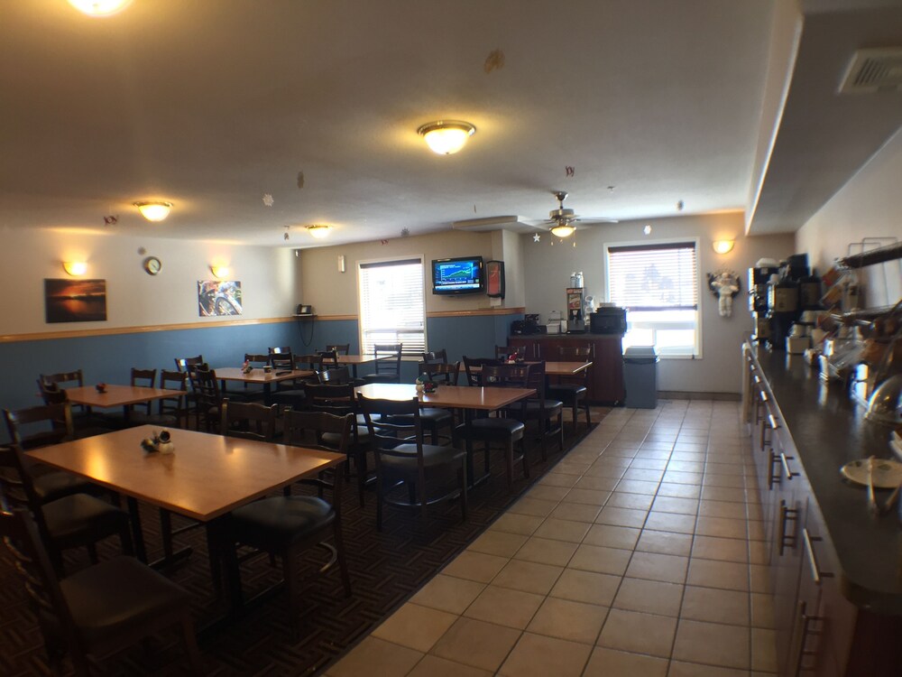 Super 8 by Wyndham Fort Frances, Fort Frances (ON) Super 8 by Wyndham Fort Frances, Fort Frances (ON)