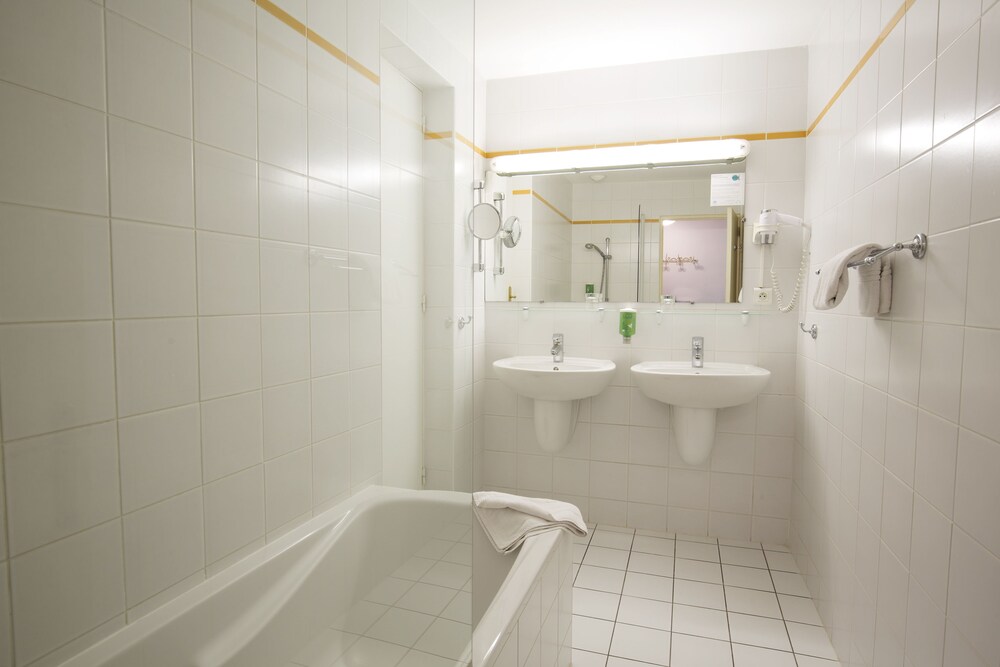 Hôtel Raymond 4 Toulouse, Toulouse Hôtel Raymond 4 Toulouse, Toulouse