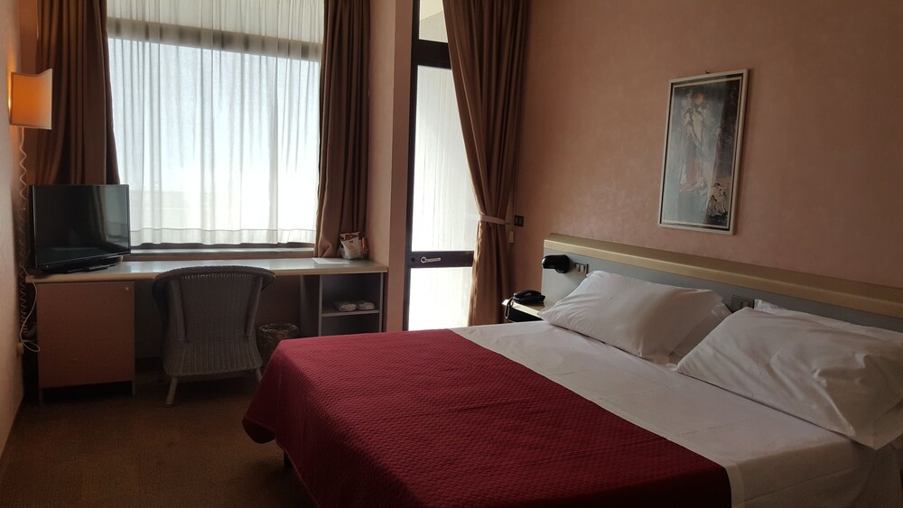 Dune Hotel & RTA Boschetto Holiday, Lucca Dune Hotel & RTA Boschetto Holiday, Lucca