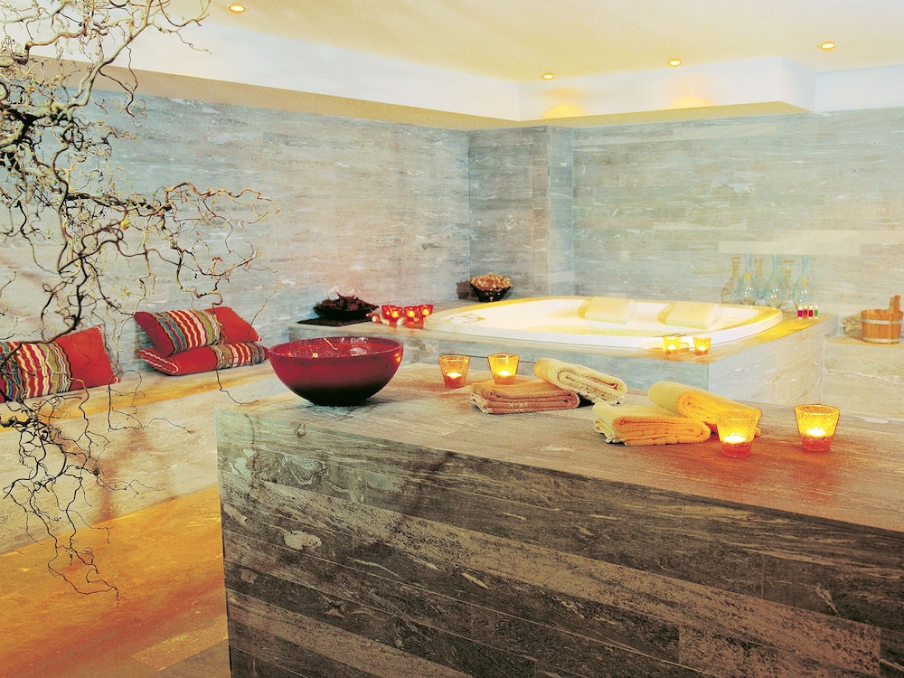 Villa Sassa Hotel, Residence & Spa, Lugano Villa Sassa Hotel, Residence & Spa, Lugano