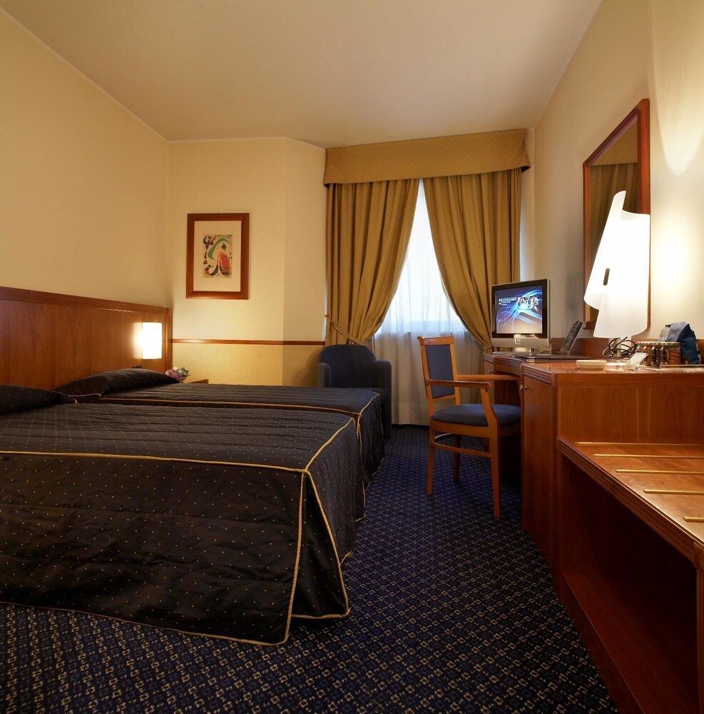 Pacific Hotel Fortino, Turin Pacific Hotel Fortino, Turin