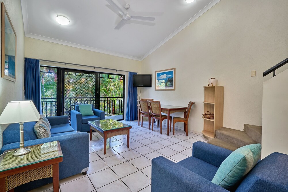 Comfort Inn & Suites Trinity Beach Club Hotel, Cairns Comfort Inn & Suites Trinity Beach Club Hotel, Cairns