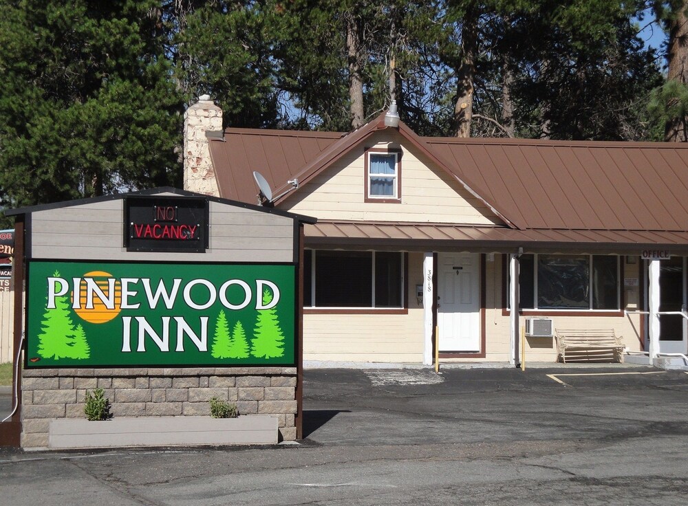 Pinewood Inn, South Lake Tahoe Pinewood Inn, South Lake Tahoe