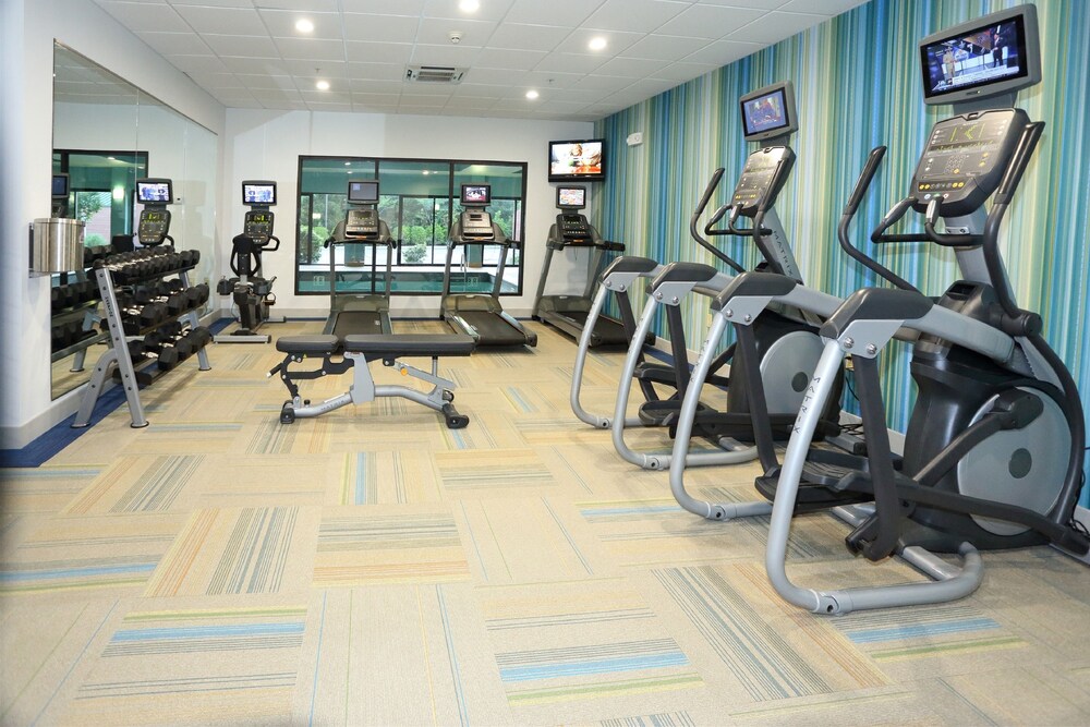 Holiday Inn Express & Suites Newport News, Newport News Holiday Inn Express & Suites Newport News, Newport News