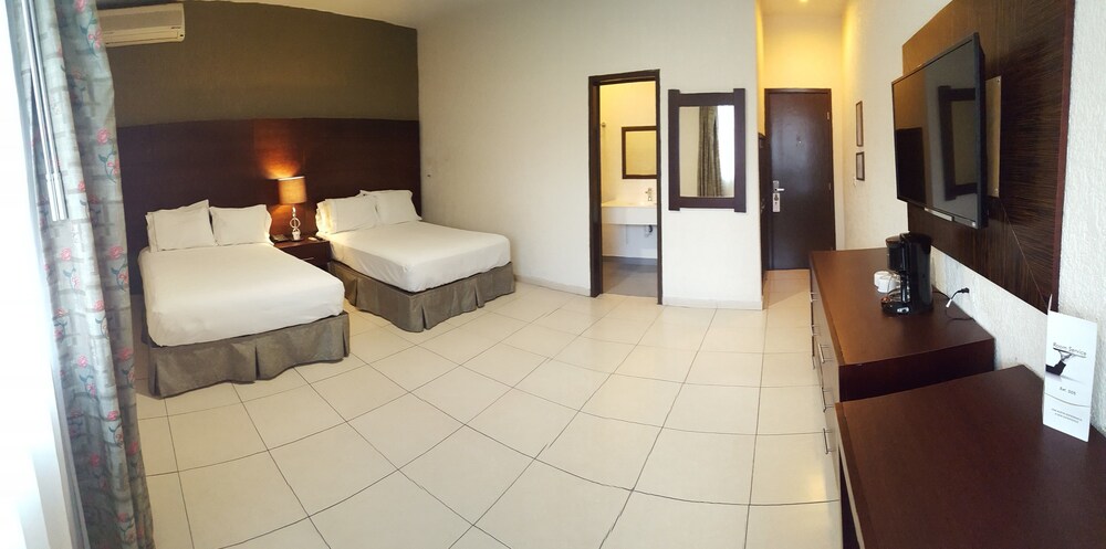 Hotel Estancia, Guadalajara Hotel Estancia, Guadalajara