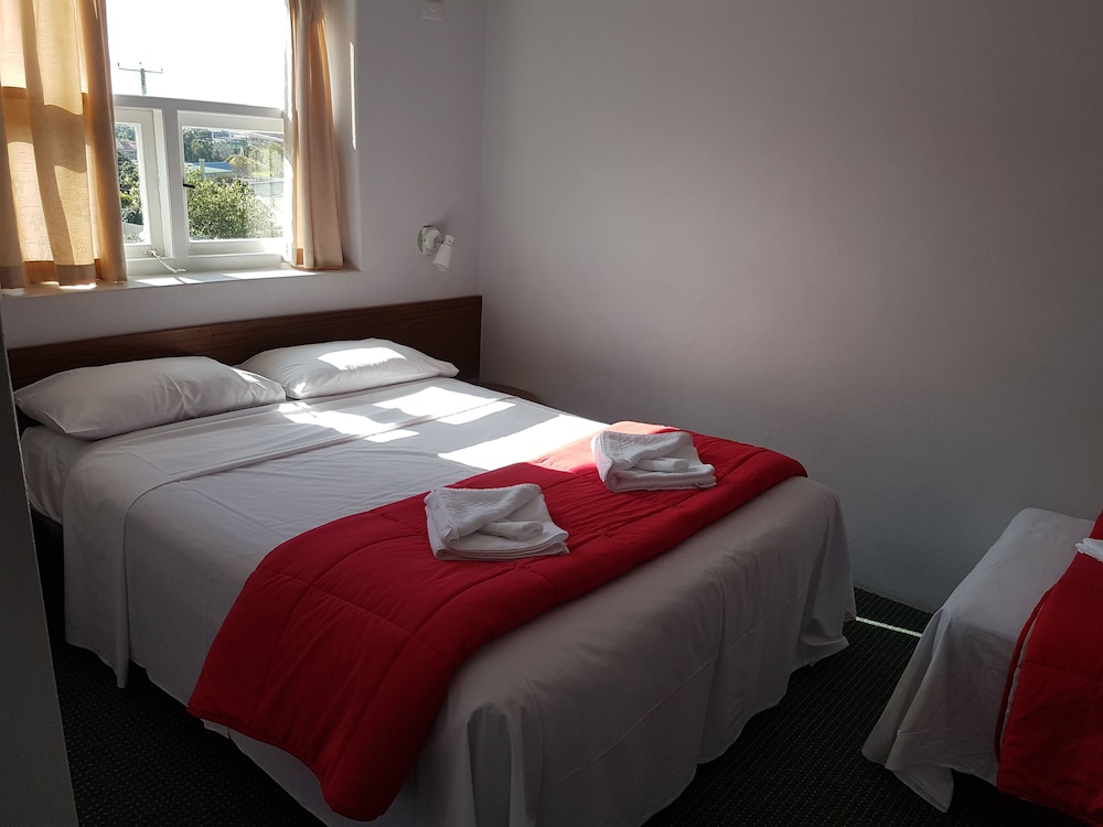 The Menai Hotel Motel, Burnie The Menai Hotel Motel, Burnie